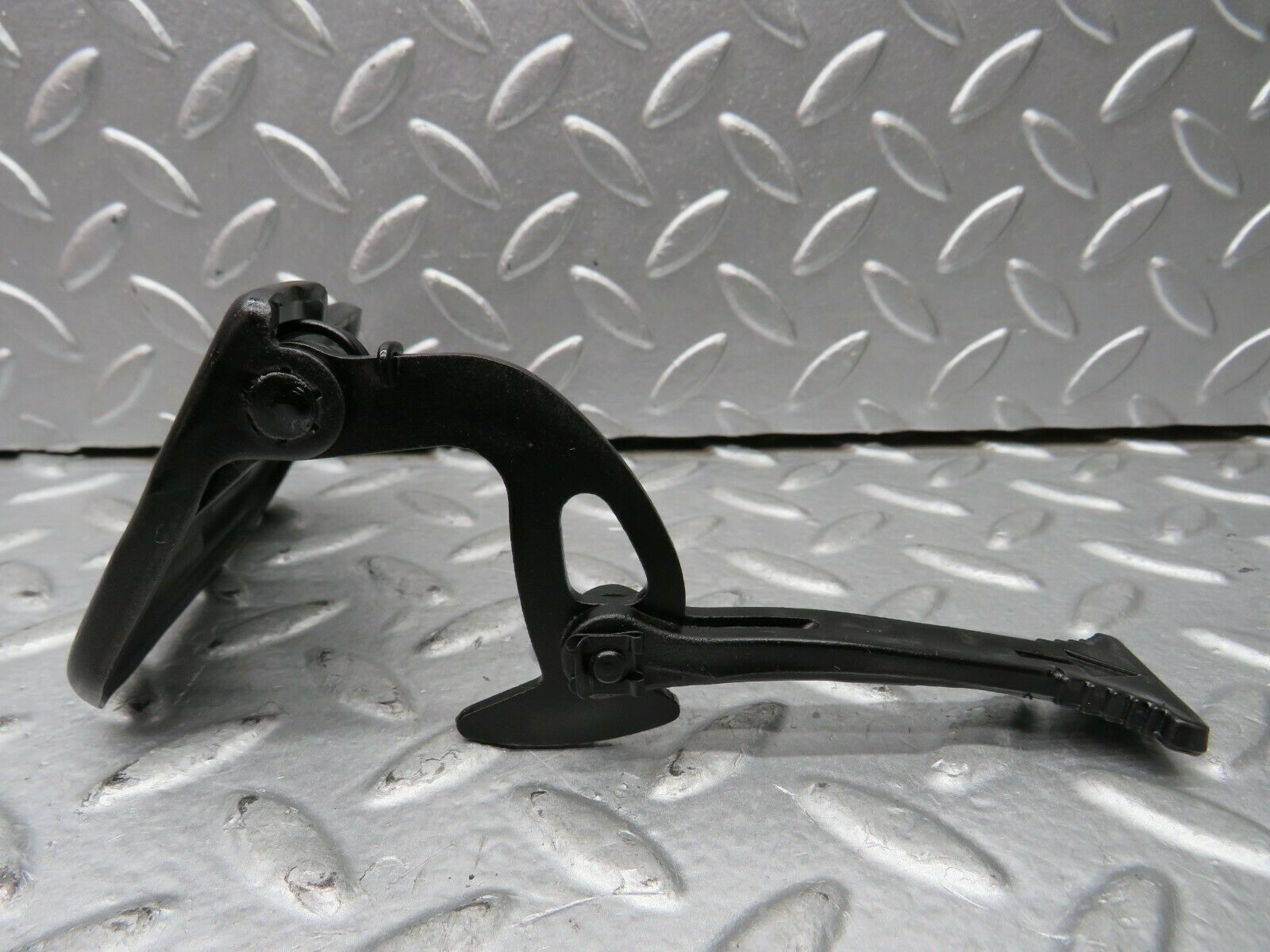 22020 Mercedes-Benz S123 280TE Wagon Bonnet Safety Latch 1238800160