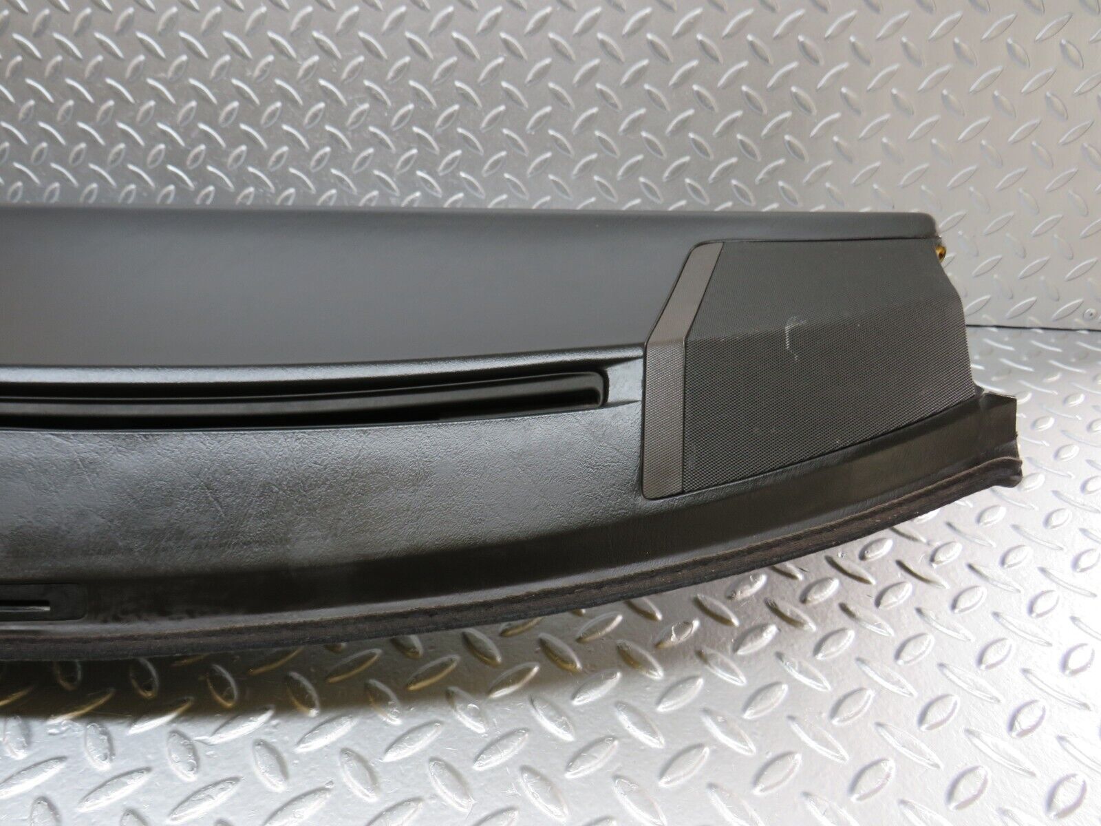 34032 Mercedes-Benz W124 260E Dashboard Brown