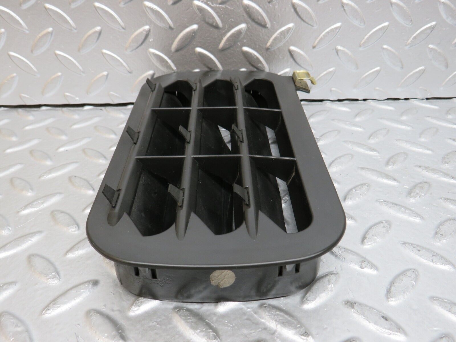 29370 Mercedes-Benz W124 230E Rear Air Intake Vent Left 1248370242