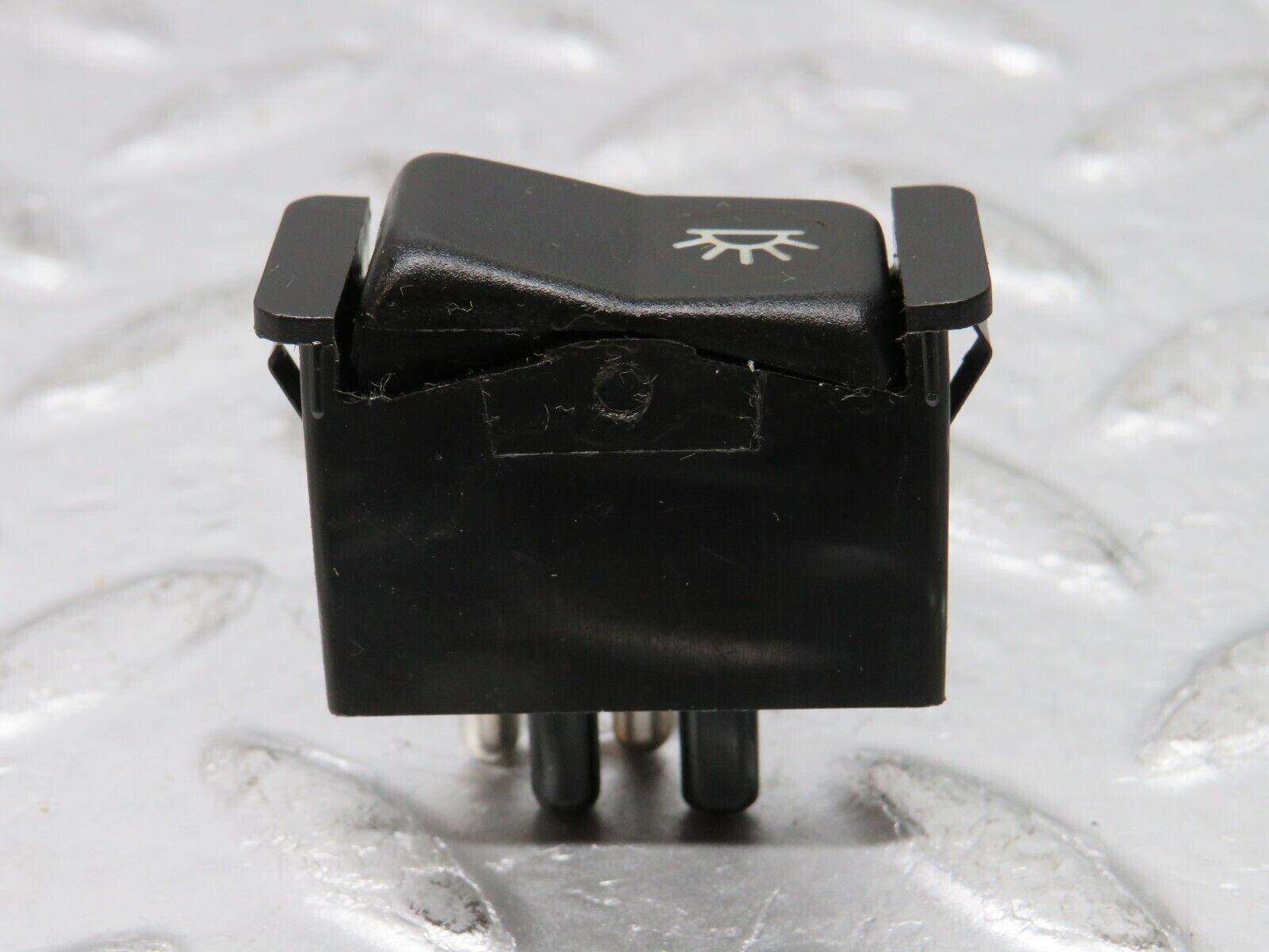 30695 Mercedes-Benz W201 190E 2.0L Interior Dome Light Switch 0008205810