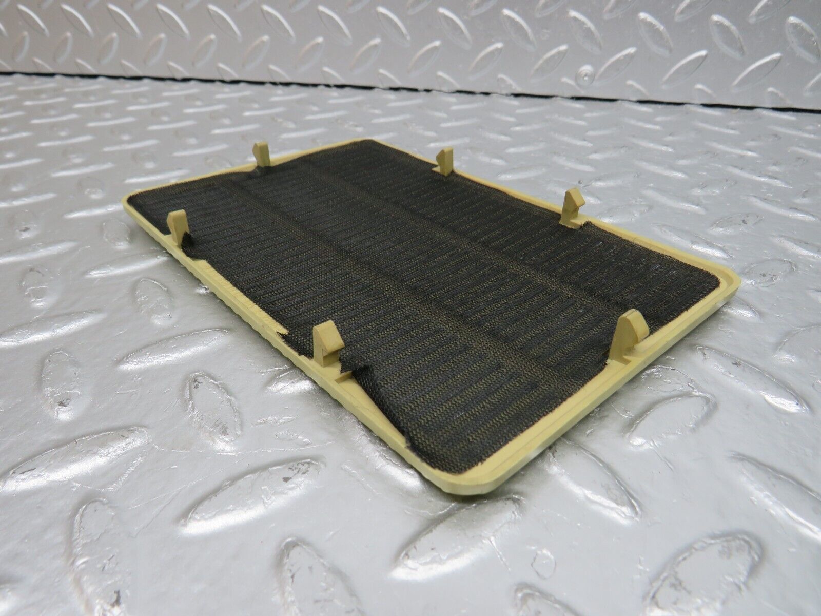 34375 Mercedes-Benz C126 380SEC Coupe Parcel Shelf Speaker Cover Pair