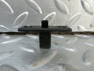 R107 SLC glove box lock used OEM