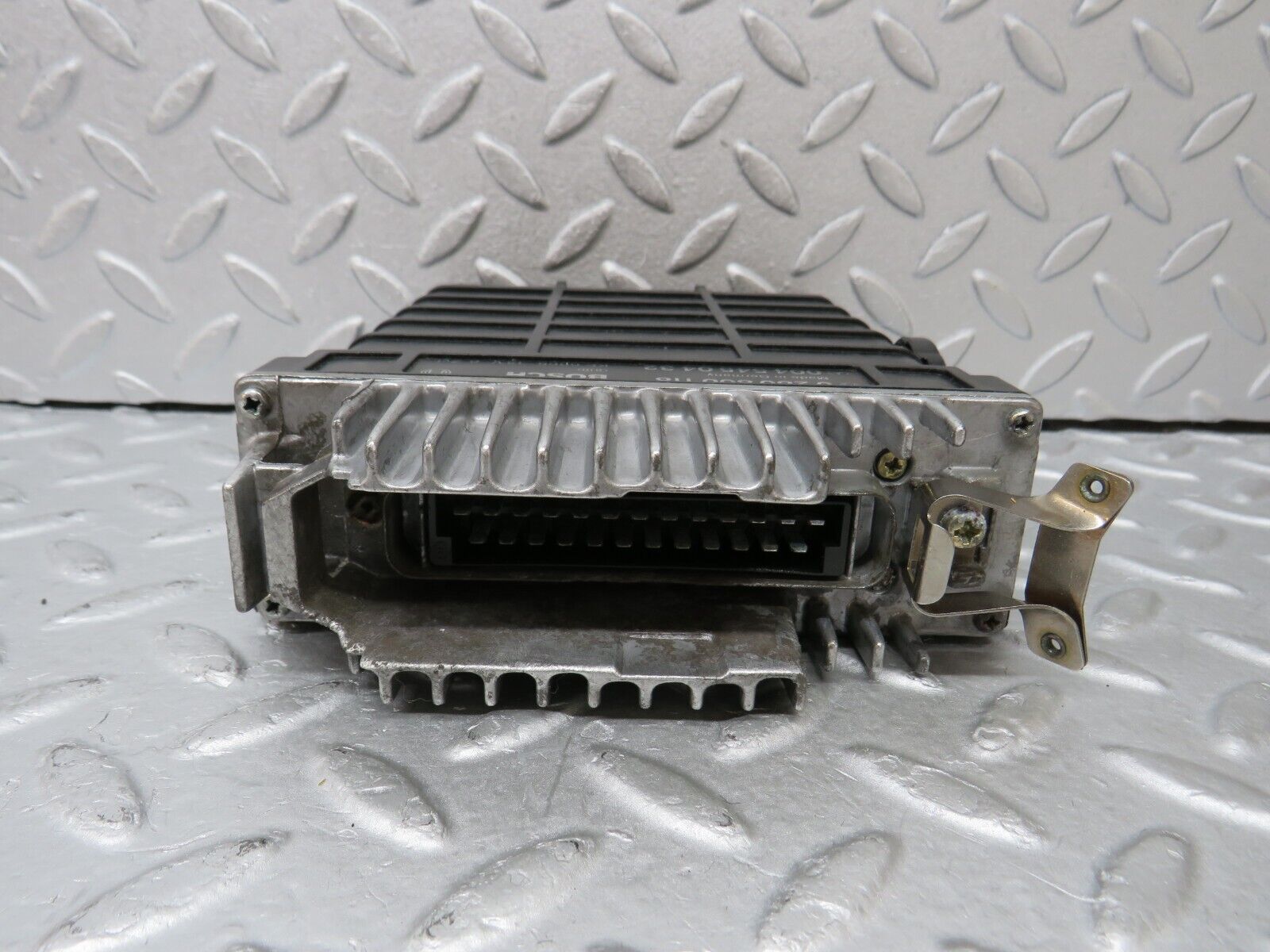 36969 Mercedes-Benz C126 420SEC Coupe Engine Control Unit ECU Bosch 0280800118 0045450432
