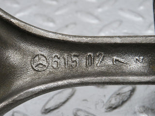 32933 Mercedes-Benz W123 300D Piston With Connecting Rod 90.875 mm 61502