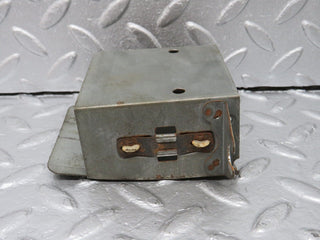 40332 Mercedes-Benz W110 230 Ashtray Frame