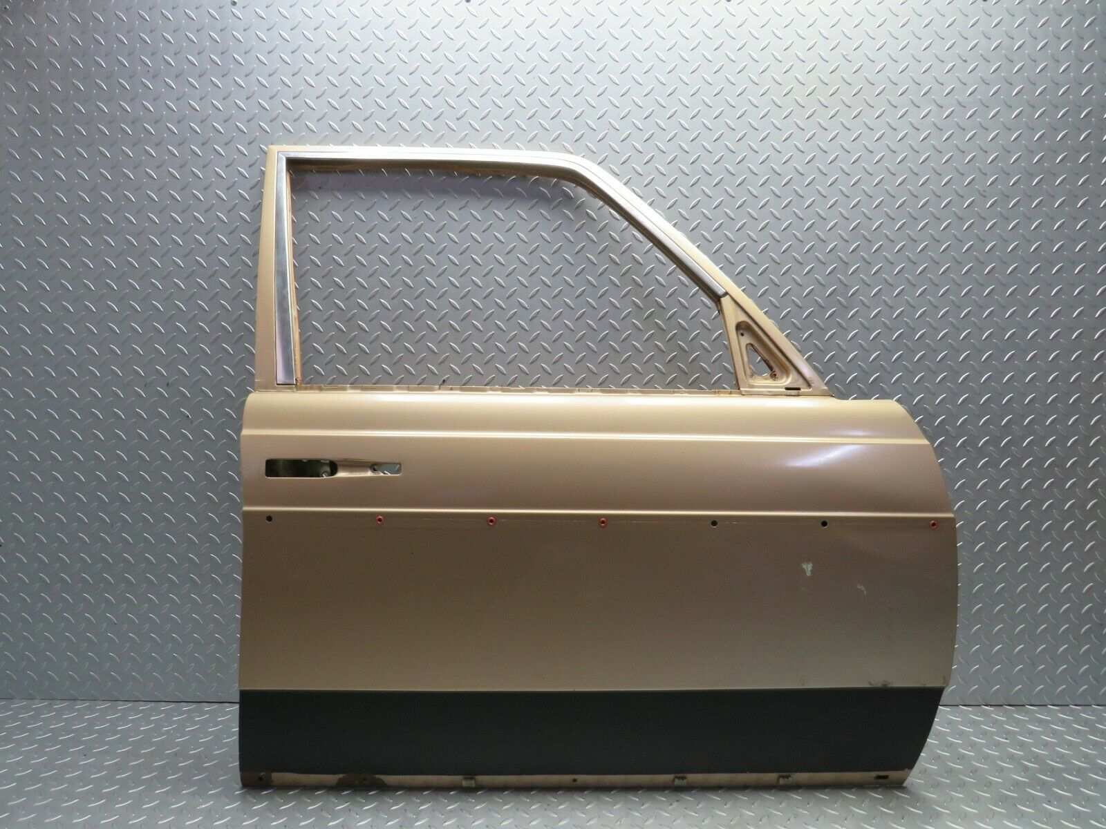 22105 Mercedes-Benz S123 280TE Wagon Front Right Door