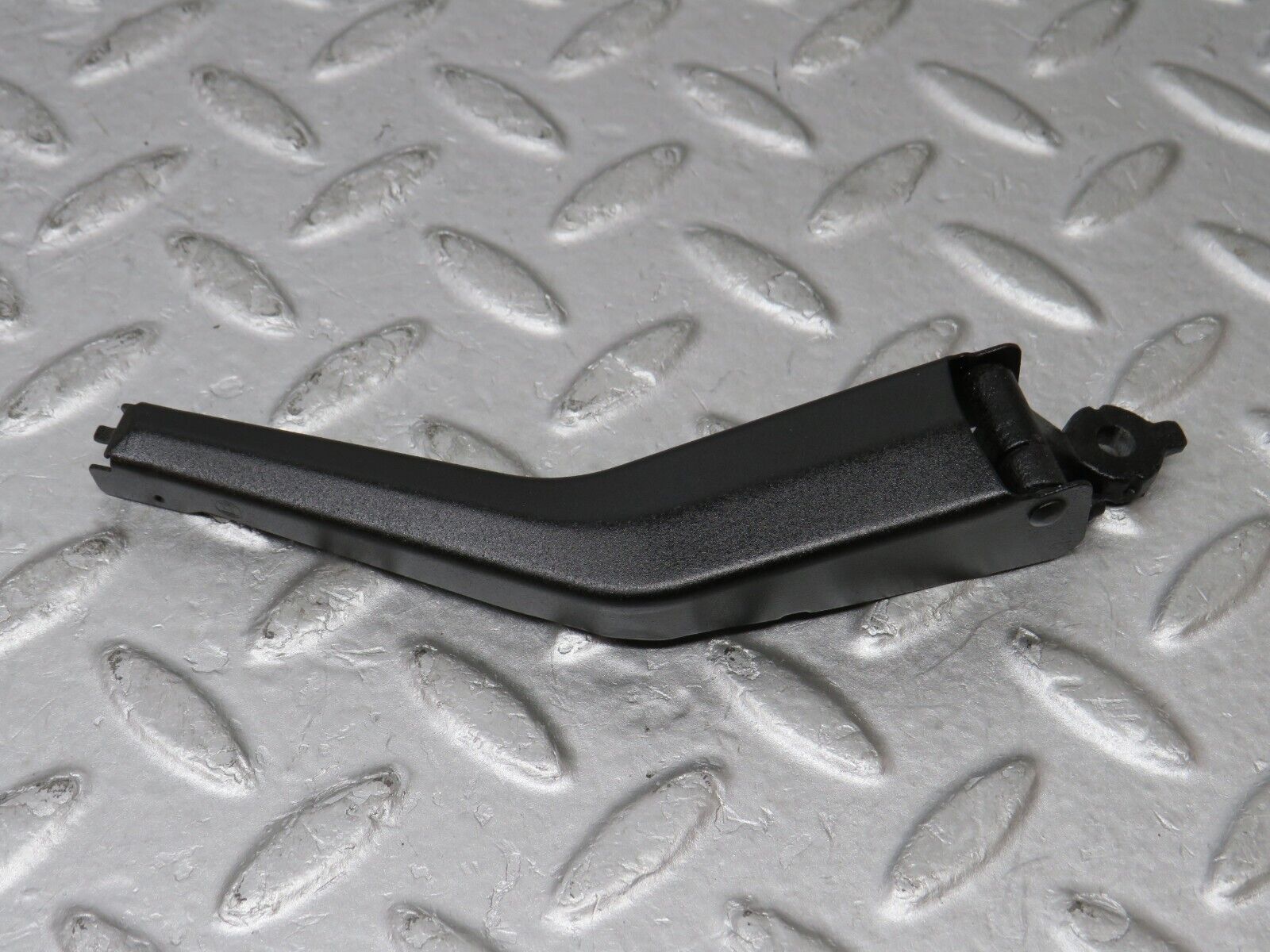 36340 Mercedes-Benz W126 420SE Headlight Wiper Arm Bosch Right Side