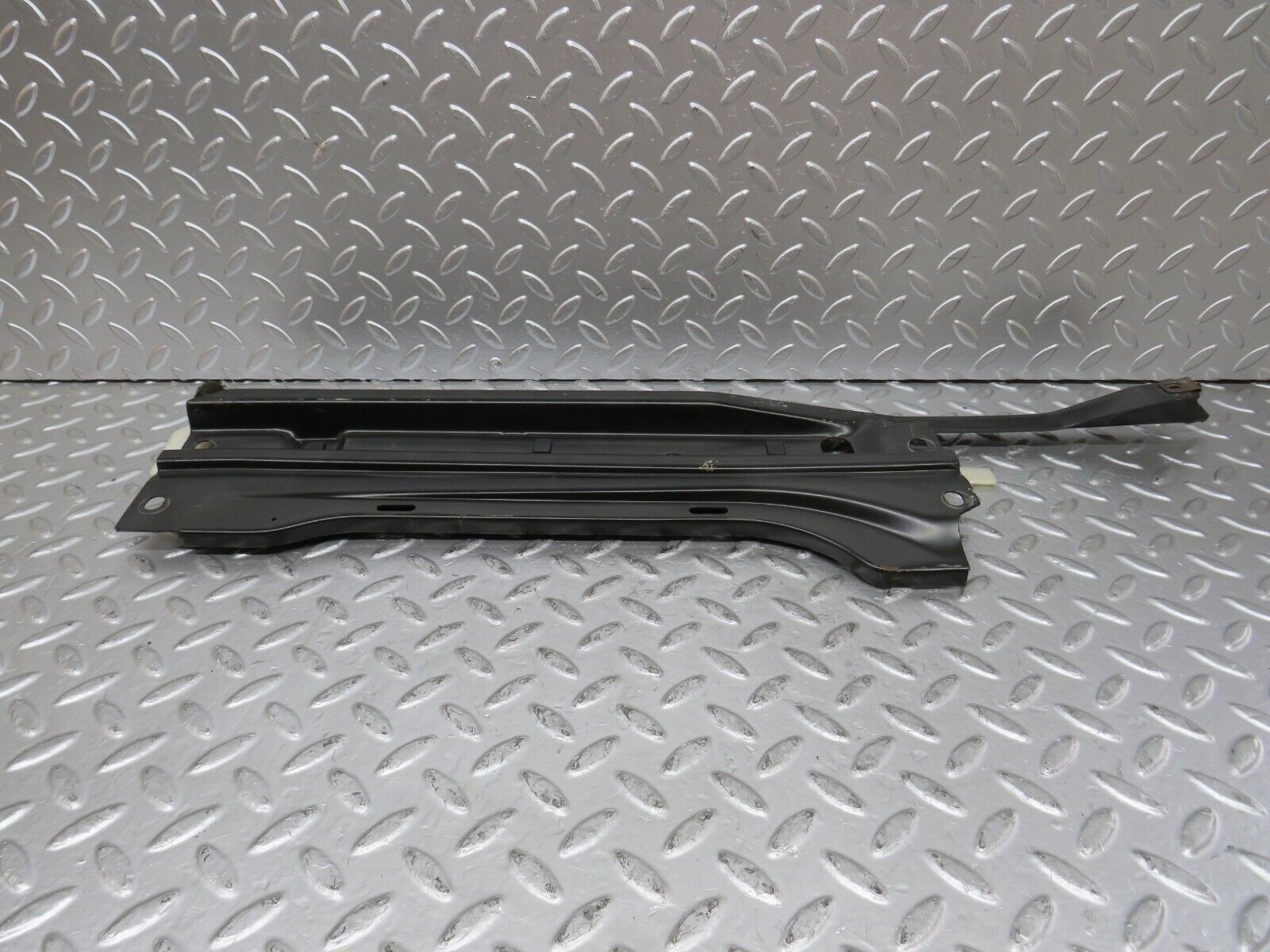 26459 Mercedes-Benz C124 220CE Rear Window Channel Support Left Side