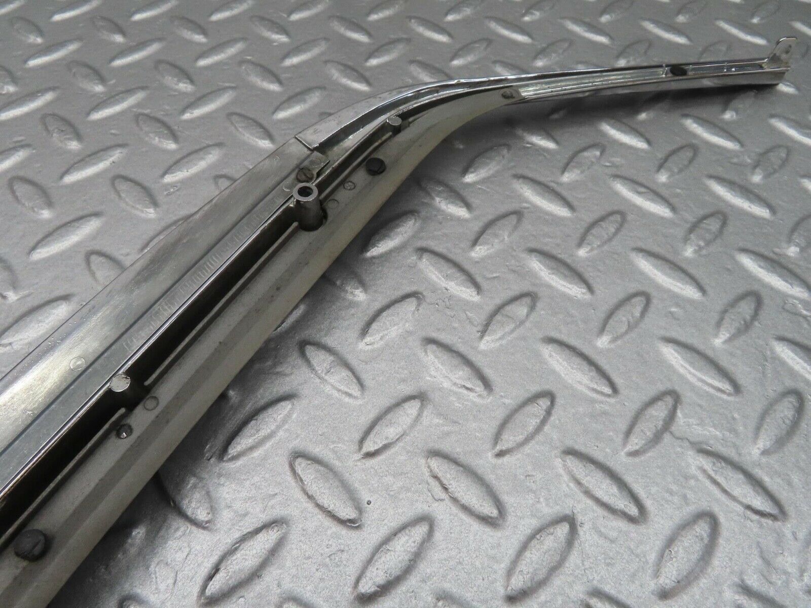 13996 Mercedes-Benz C107 280SLC Quarter Window Trim Left 1076980189