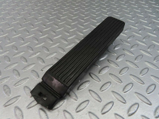 W123 Coupe accelerator pedal with rubber used OEM