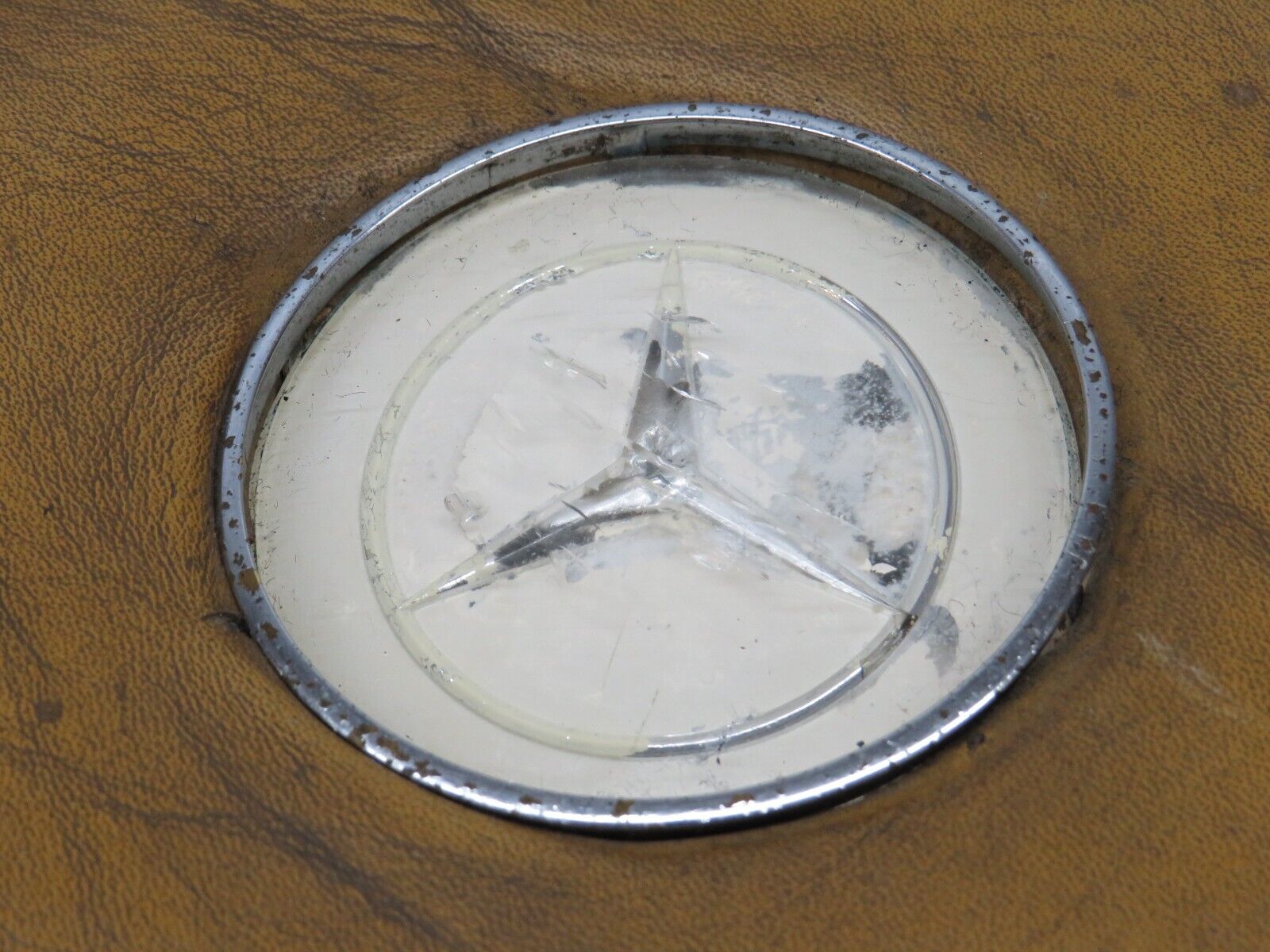 35679 Mercedes-Benz W108 Steering Wheel