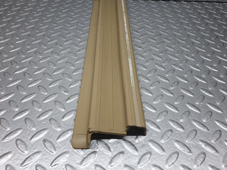 40908 Mercedes-Benz W126 300SE Rear Right Door Sill Trim Beige