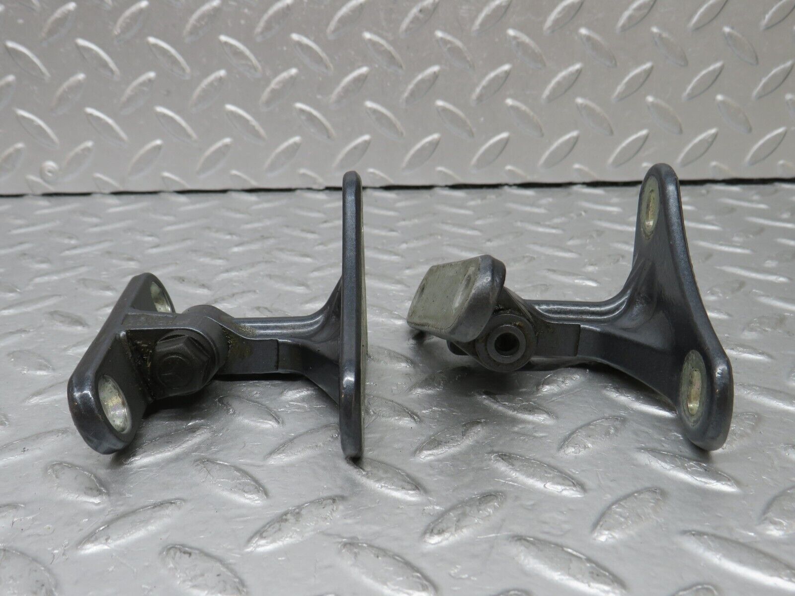 35266 Mercedes-Benz W221 Front Right Door Hinge