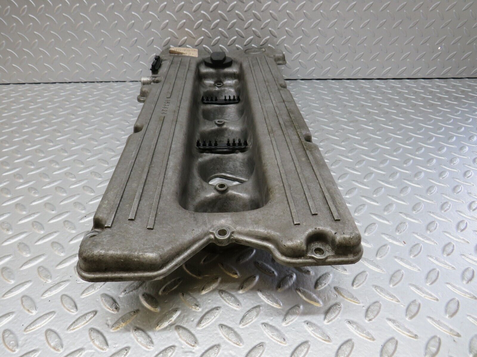 35637 Mercedes-Benz R107 280SL Cylinder Head Valve Cover 1100160905