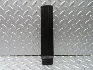 W123 accelerator pedal with rubber used OEM