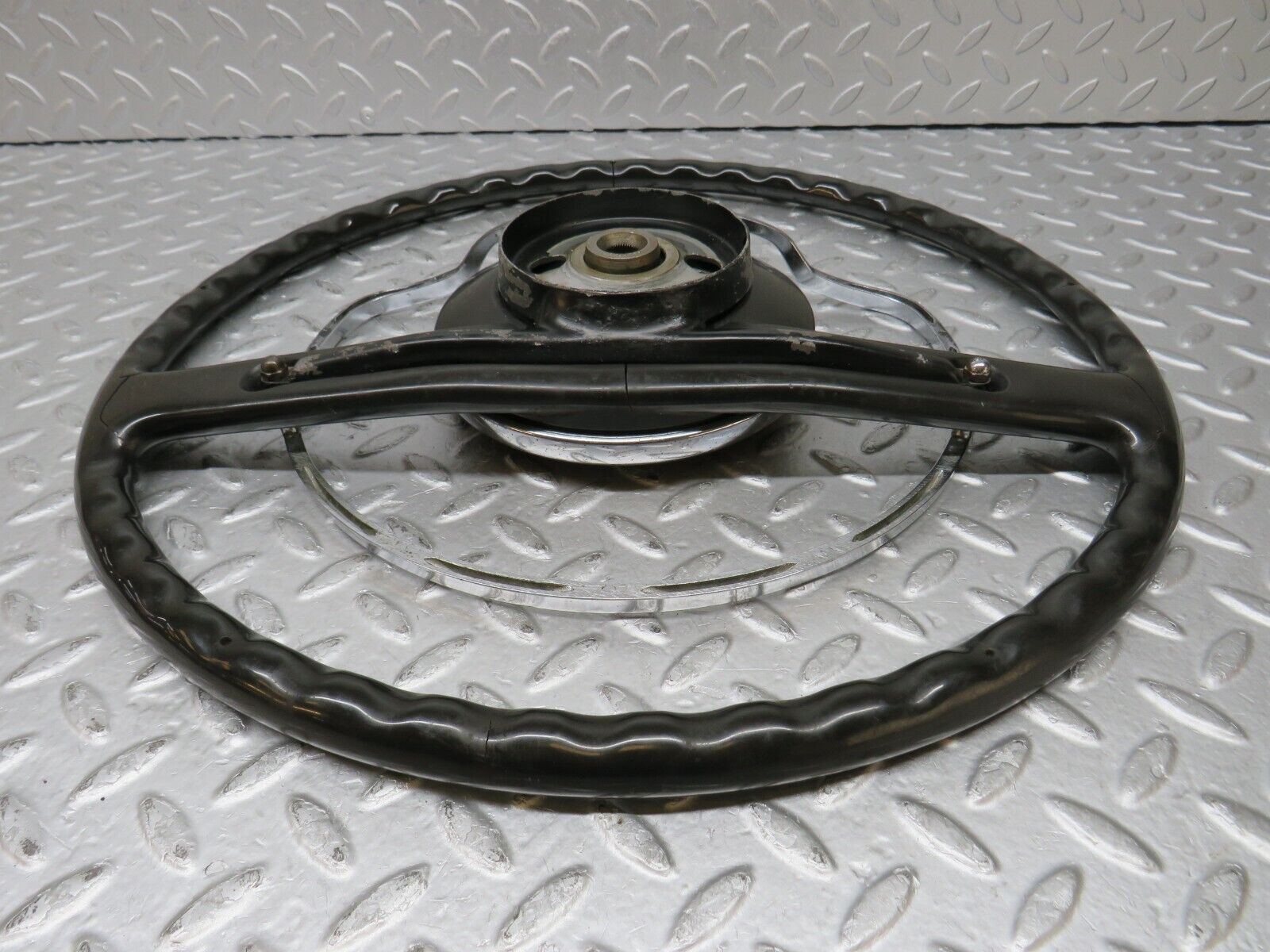 35679 Mercedes-Benz W108 Steering Wheel