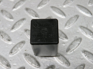 28672 Mercedes-Benz W123 230E Intermittent Wiper Relay 0008210863