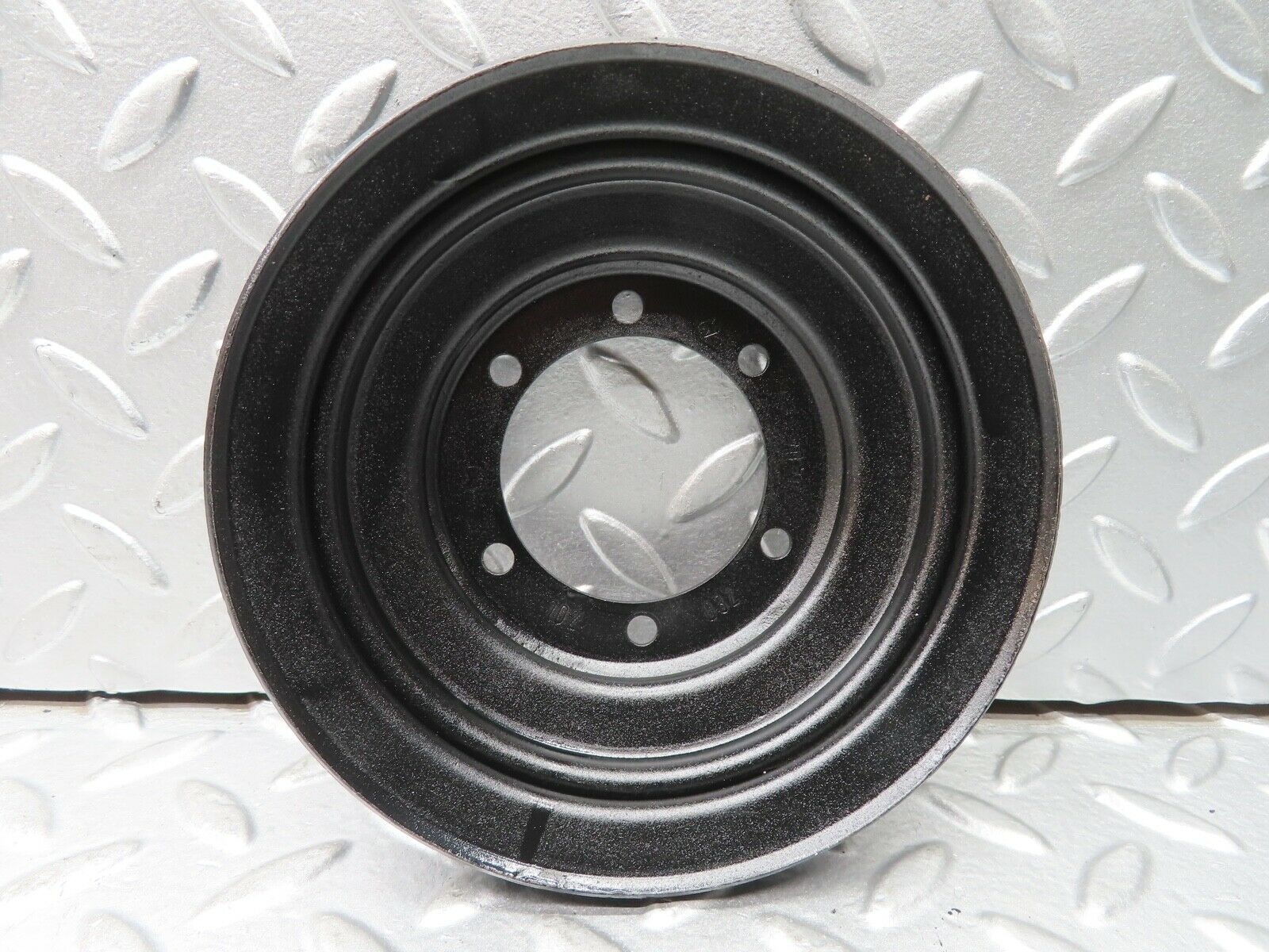 21284 Mercedes-Benz W123 230E Crankshaft Pulley 1020320404