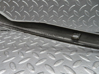 20877 Mercedes-Benz W114 250CE Coupe Bonnet Grill Chrome