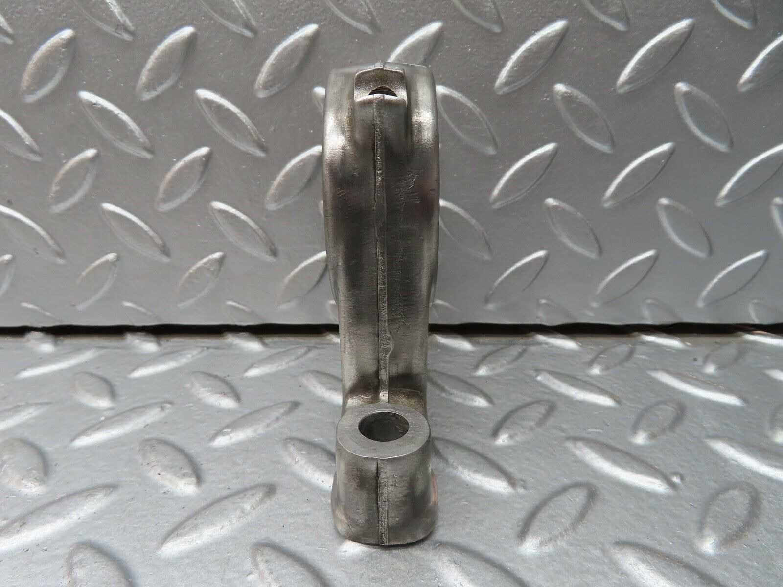 20676 Mercedes-Benz R107 450SL Camshaft Tower Bearing 1160512712