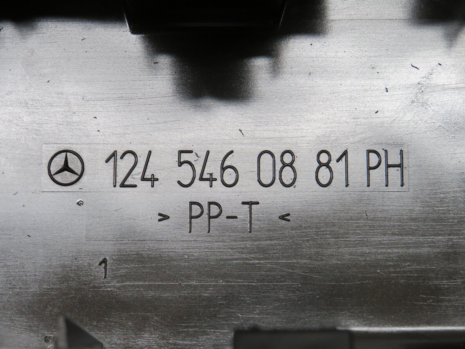 37751 Mercedes-Benz A124 320E Cabriolet Cable Connect Cover 1245460881