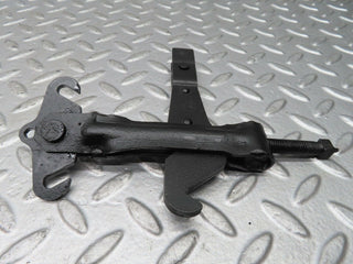 21026 Mercedes-Benz W114 250CE Coupe Handbrake Regulator