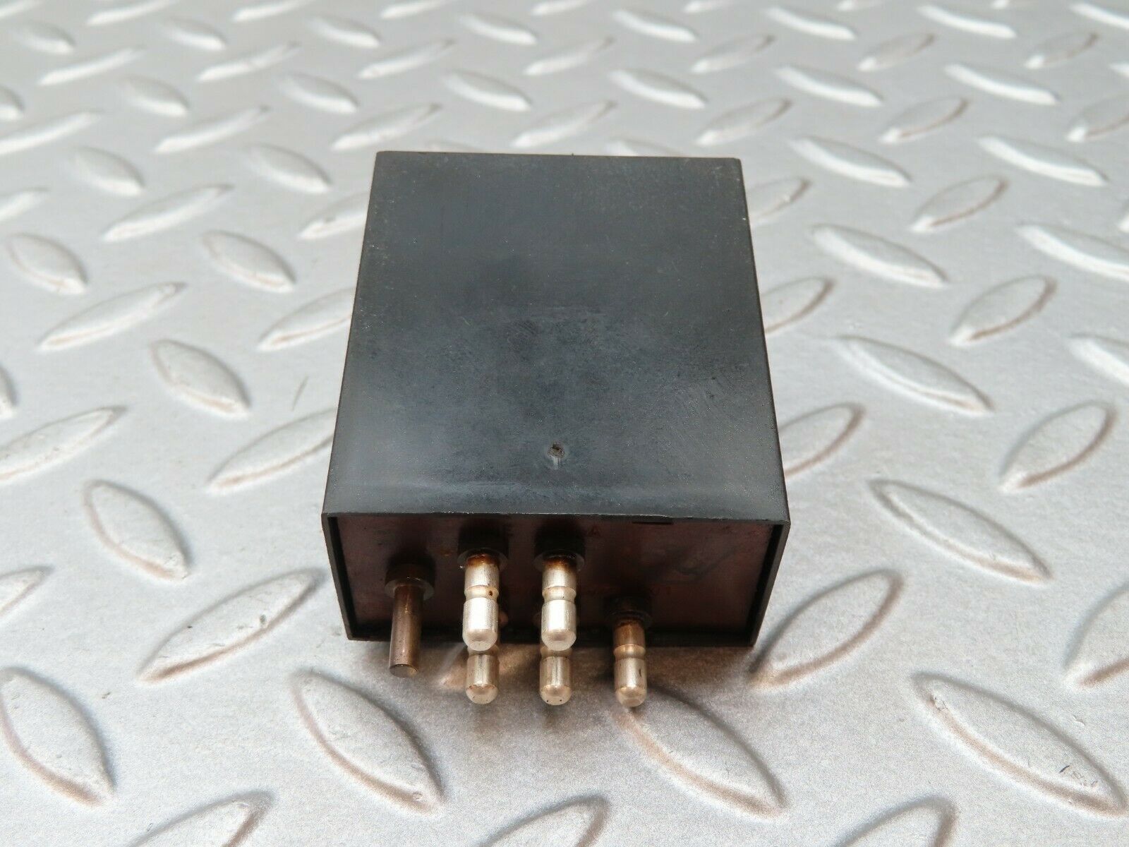 4713 Mercedes-Benz W114 280CE Coupe Heated Window Relay 1078200110