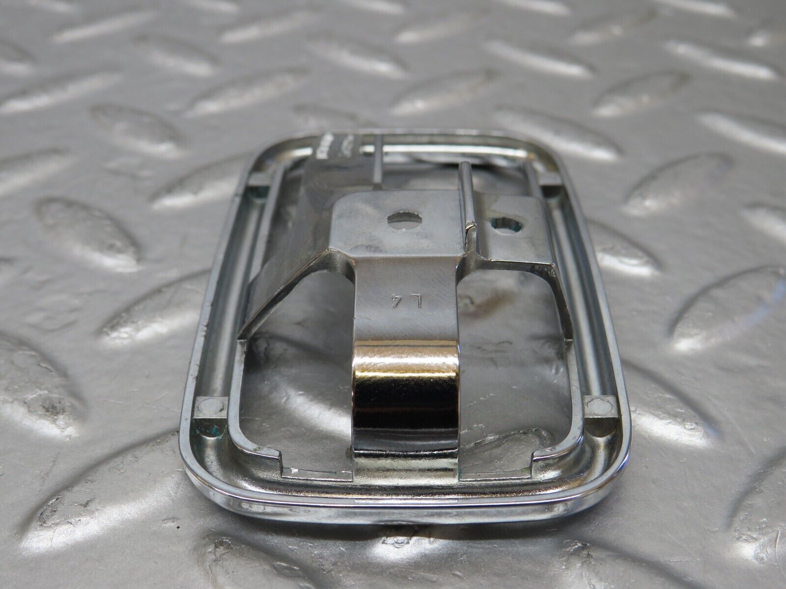 25573 Mercedes-Benz W123 200 Door Handle Surround Left 11676605111