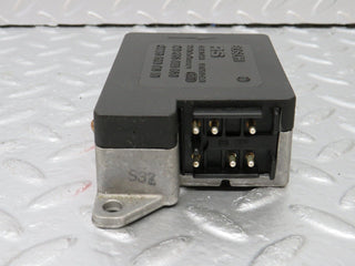 34068 Mercedes-Benz W124 260E Crash Sensor 0038200610 0285001050