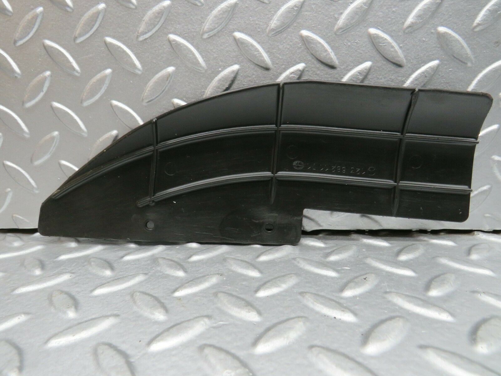 22299 Mercedes-Benz S123 280TE Rear Right Fender Wing Splash Guard 1236821171