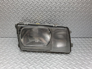 41013 Mercedes-Benz W126 300SE Headlight Right Side Bosch 1268209361 030106570