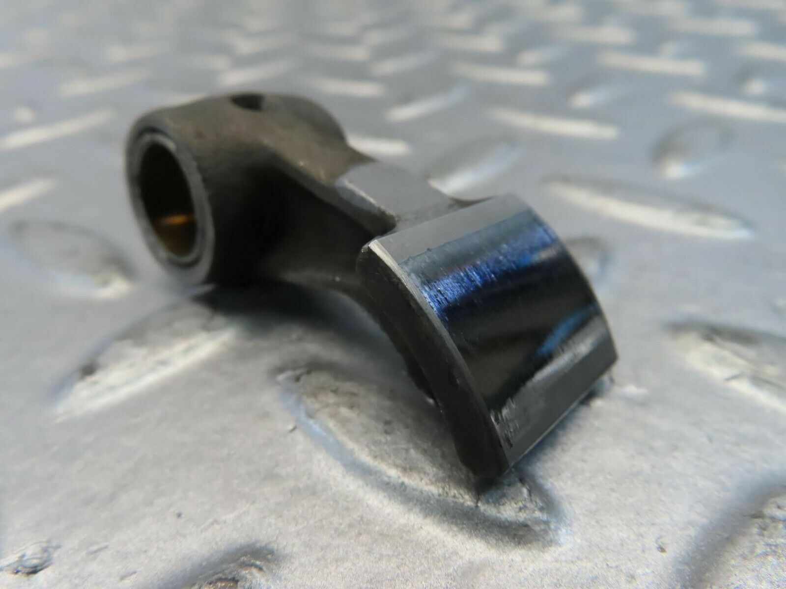 10979 Mercedes-Benz W115 220D Rocker Arm