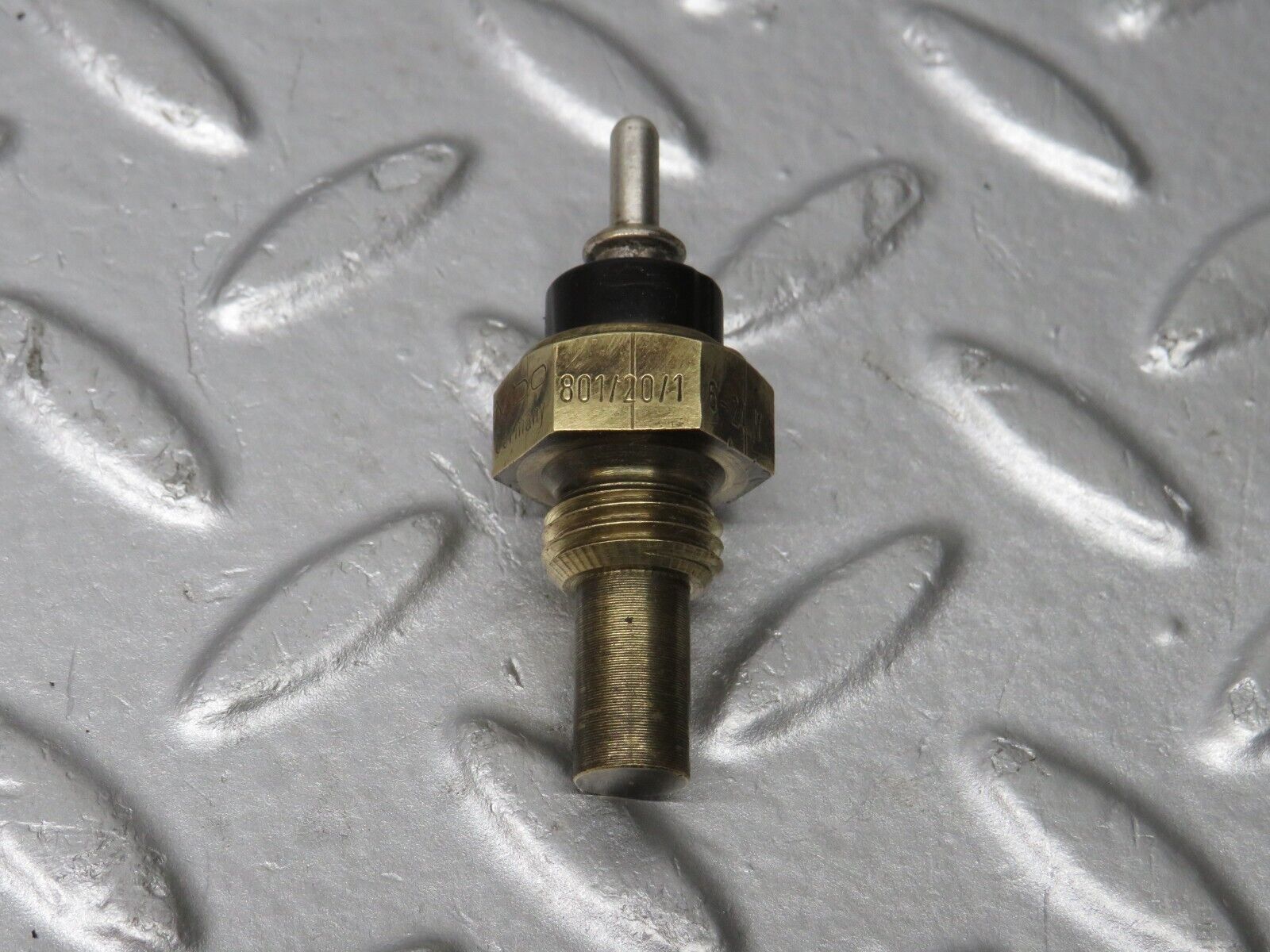 39714 Mercedes-Benz R129 320SL Coupe Coolant Temperature Sensor 0055421017