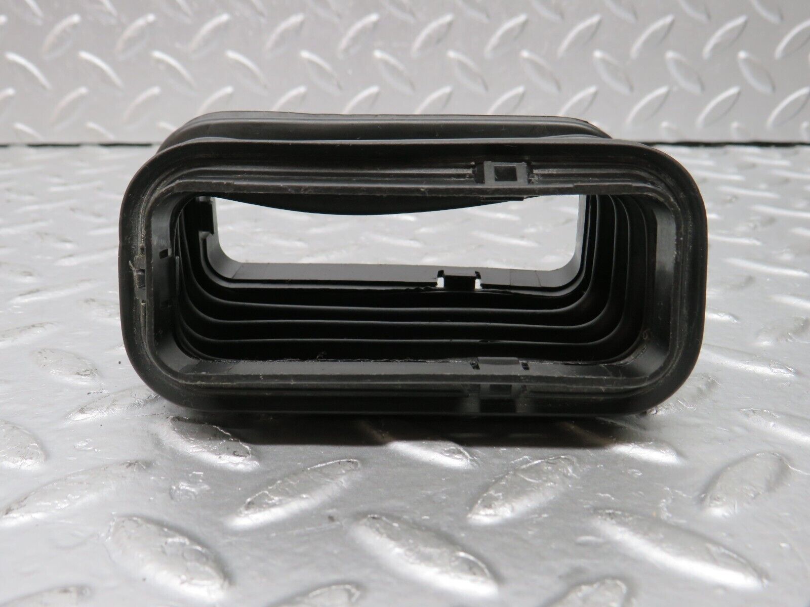 33456 Mercedes-Benz W202 C180 Front Door Wire Protector Rubber 2028210097
