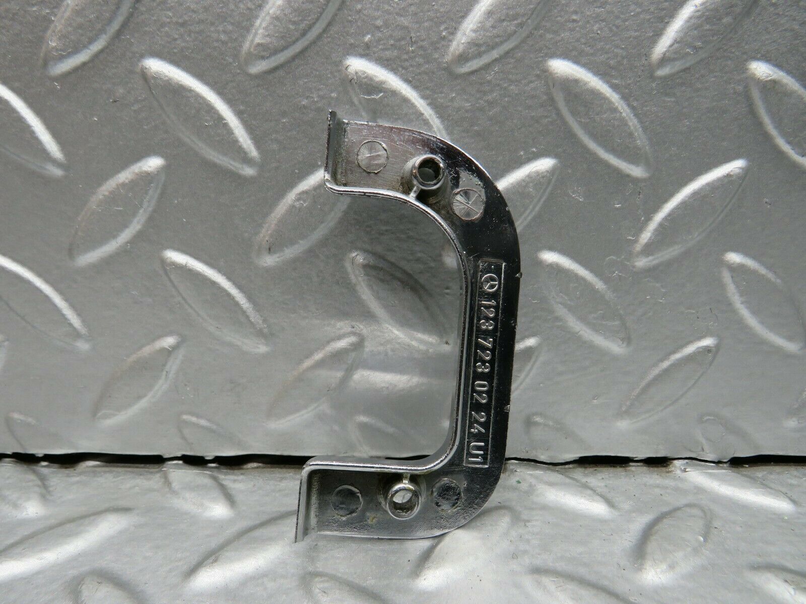 21969 Mercedes-Benz S123 280TE Wagon Right Chrome Door Latch Trim 1237230224