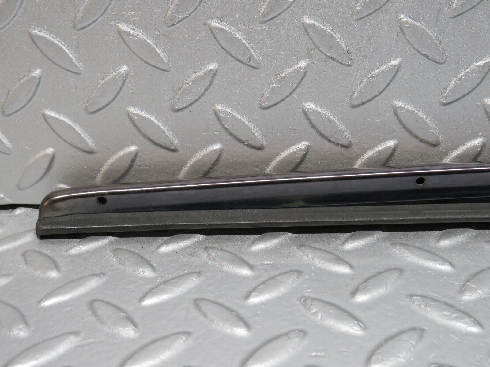 38520 Mercedes-Benz R129 280SL Coupe Trunk Lid Handle Trim 1297580396