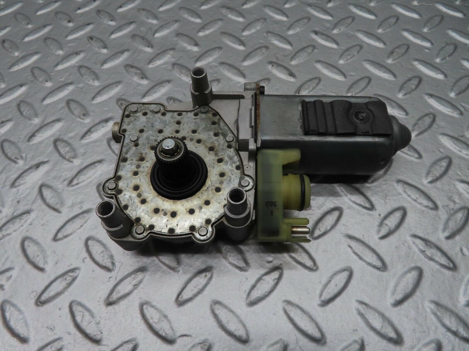 14976 Mercedes-Benz W140 S320 Rear Left Window Regulator Motor 0130821502