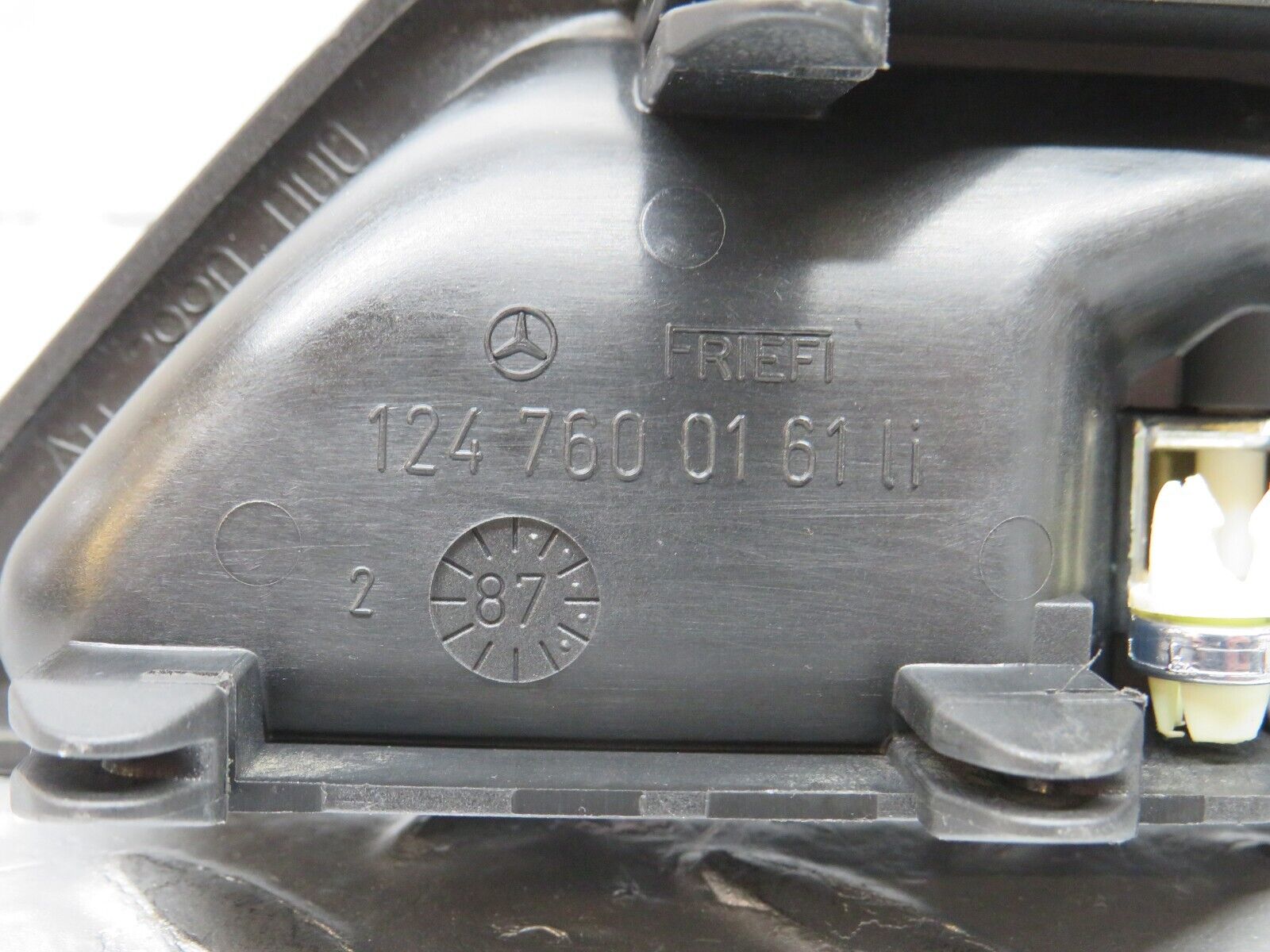 32443 Mercedes-Benz S124 300TE Front Left Interior Door Handle 1247600161