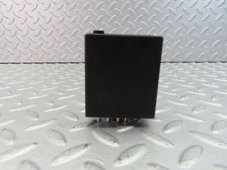 9385 Mercedes-Benz C124 300CE Coupe Fuel Pump Relay 3301300