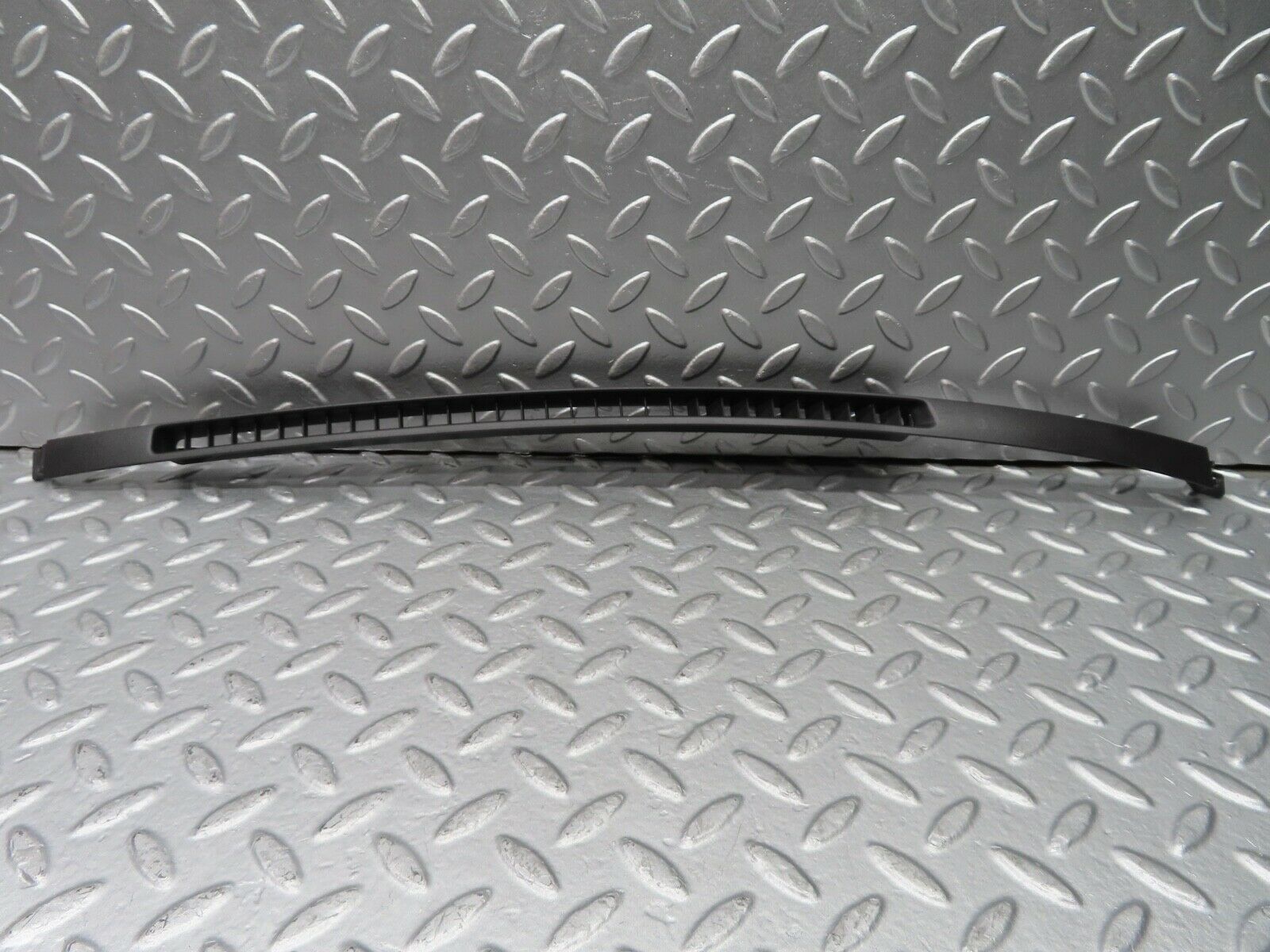 19983 Mercedes-Benz R129 300SL Coupe Windscreen Defroster Air Vent 1296890380