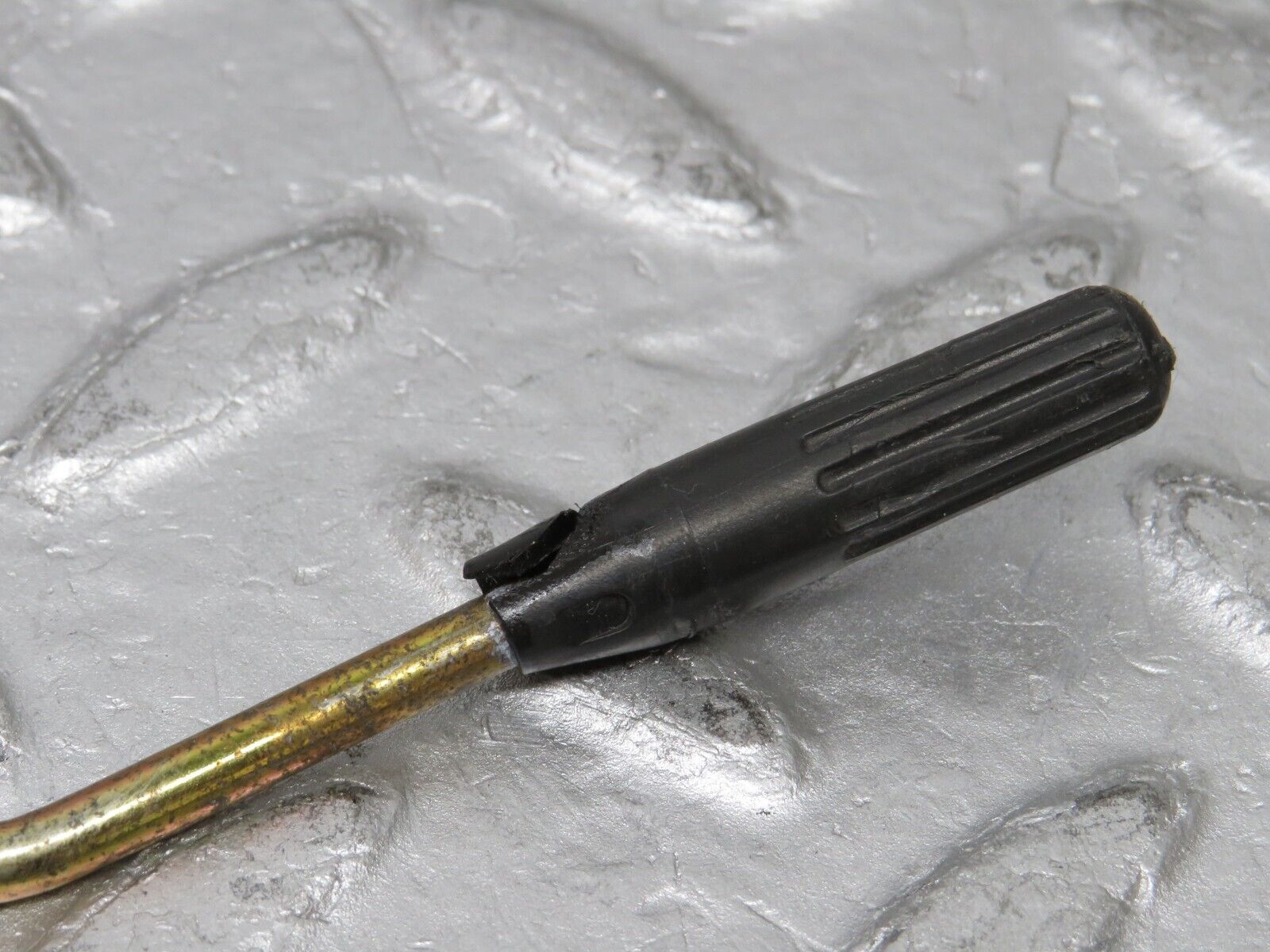 37807 Mercedes-Benz A124 320E Cabriolet Front Door Lock Knob Pair