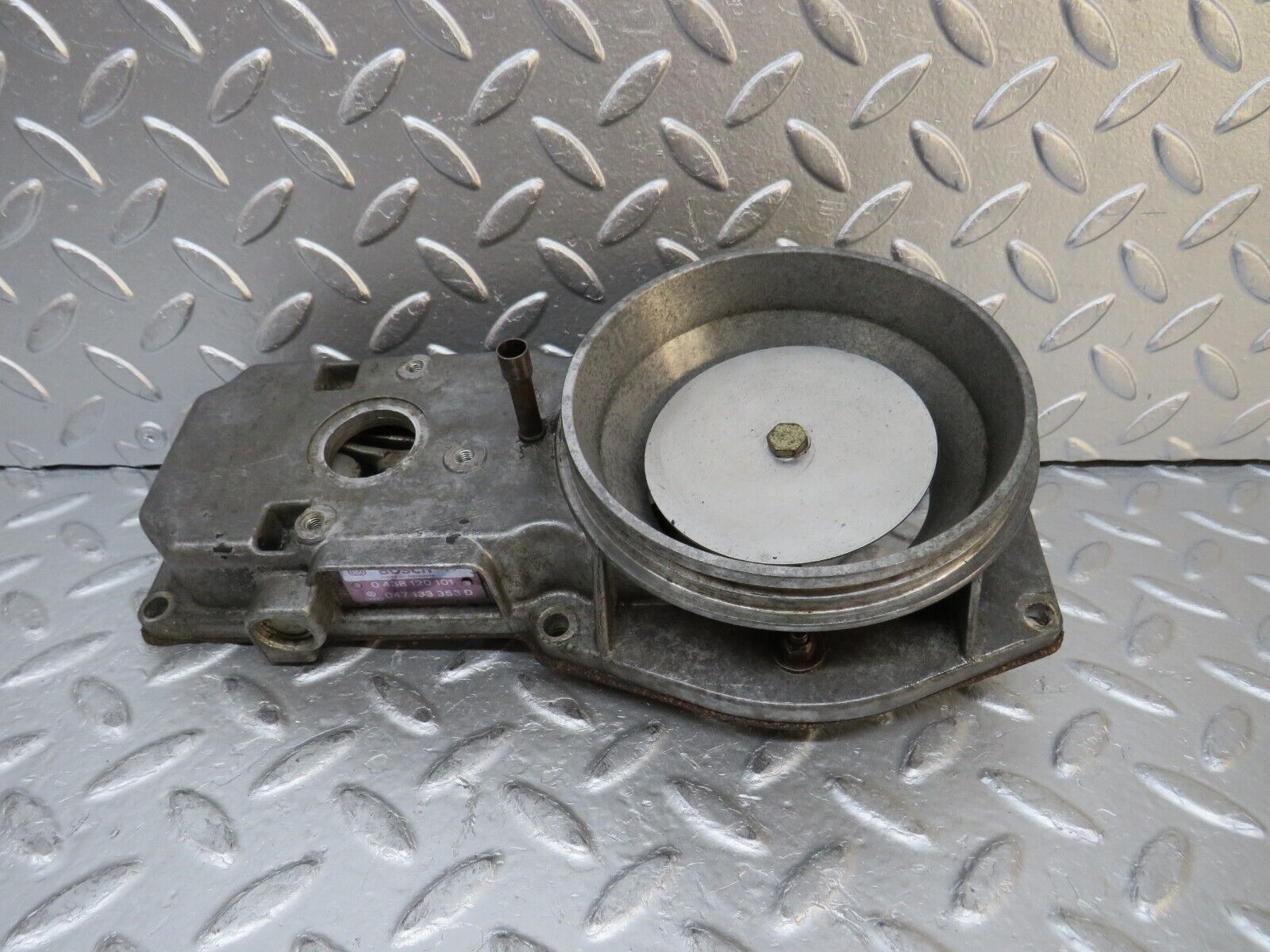 30012 Porsche 924 Air Flow Mass Meter Sensor Bosch 0438120101 047133353