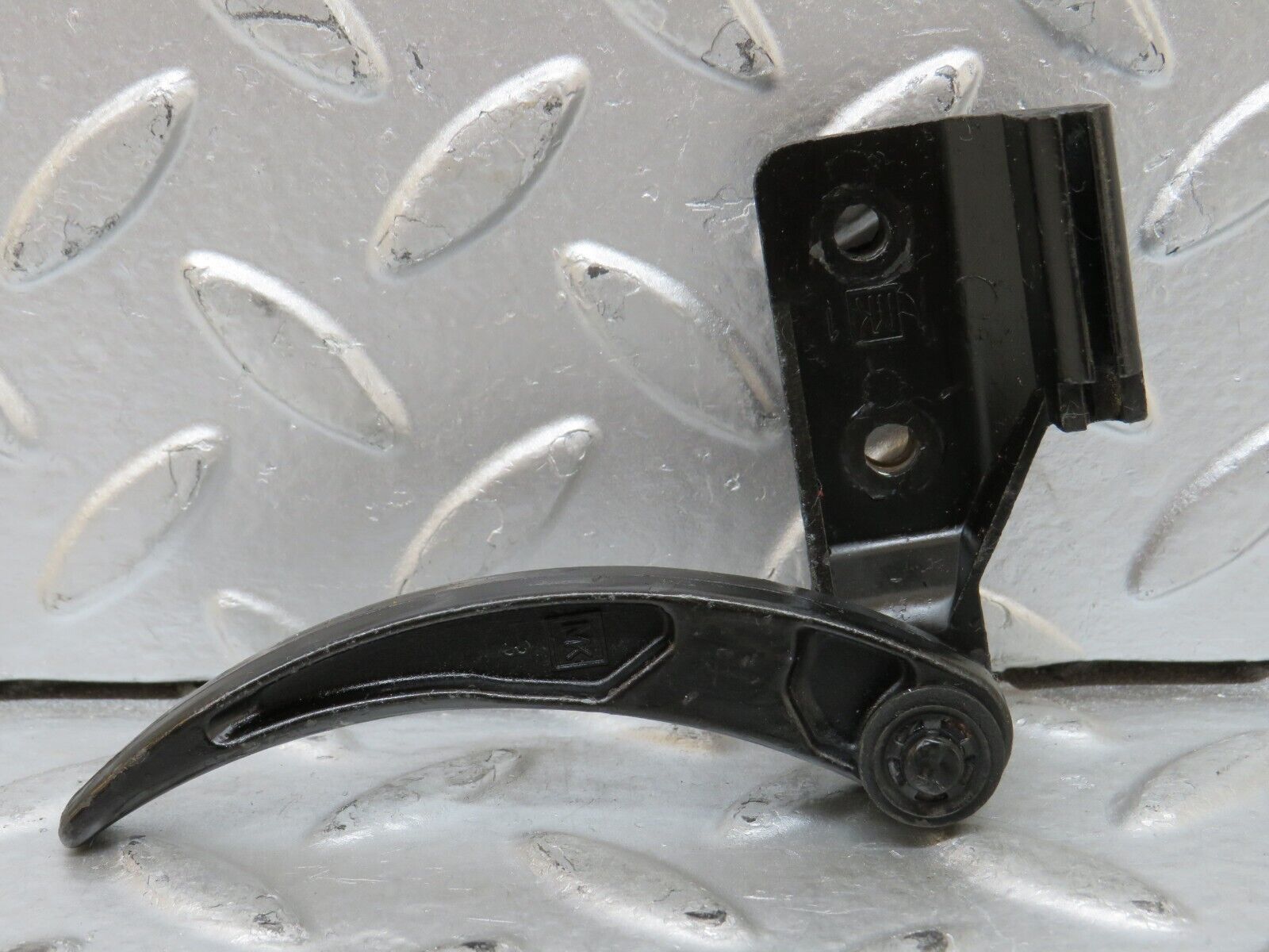 27873 Mercedes-Benz W123 280E Hood Opener Bonnet Opener Release