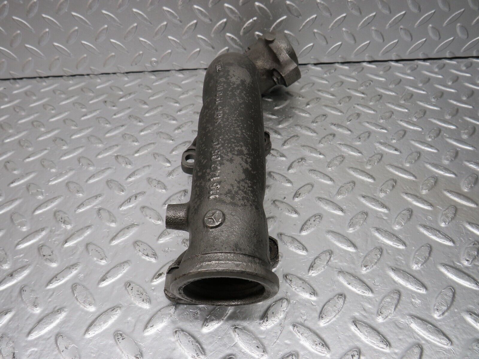 33106 Mercedes-Benz W126 380 V8 Exhaust Manifold Left 1161420502
