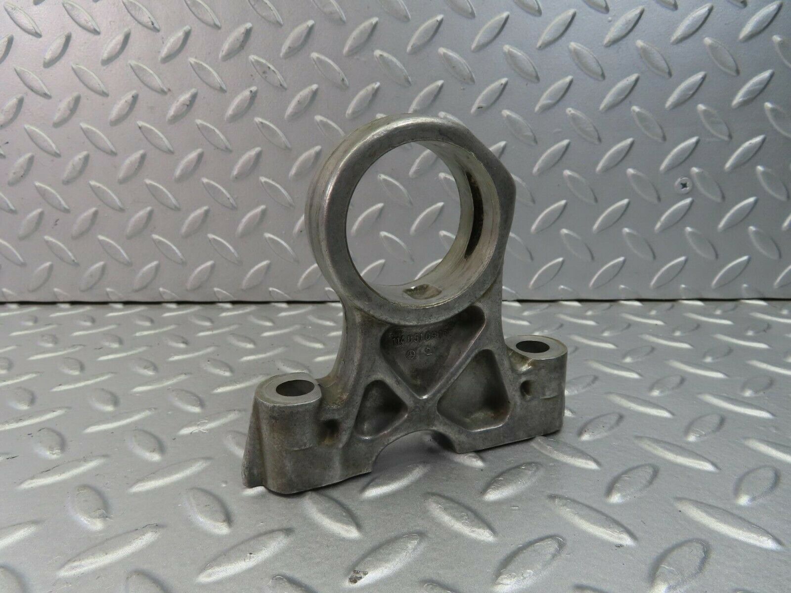 8968 Mercedes-Benz W108 Camshaft Tower Bearing 1140510916