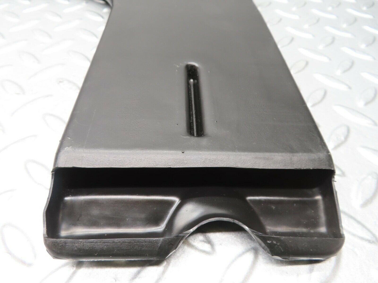 14441 Mercedes-Benz W116 350SE Ventilation Air Duct Left Side 1168310946