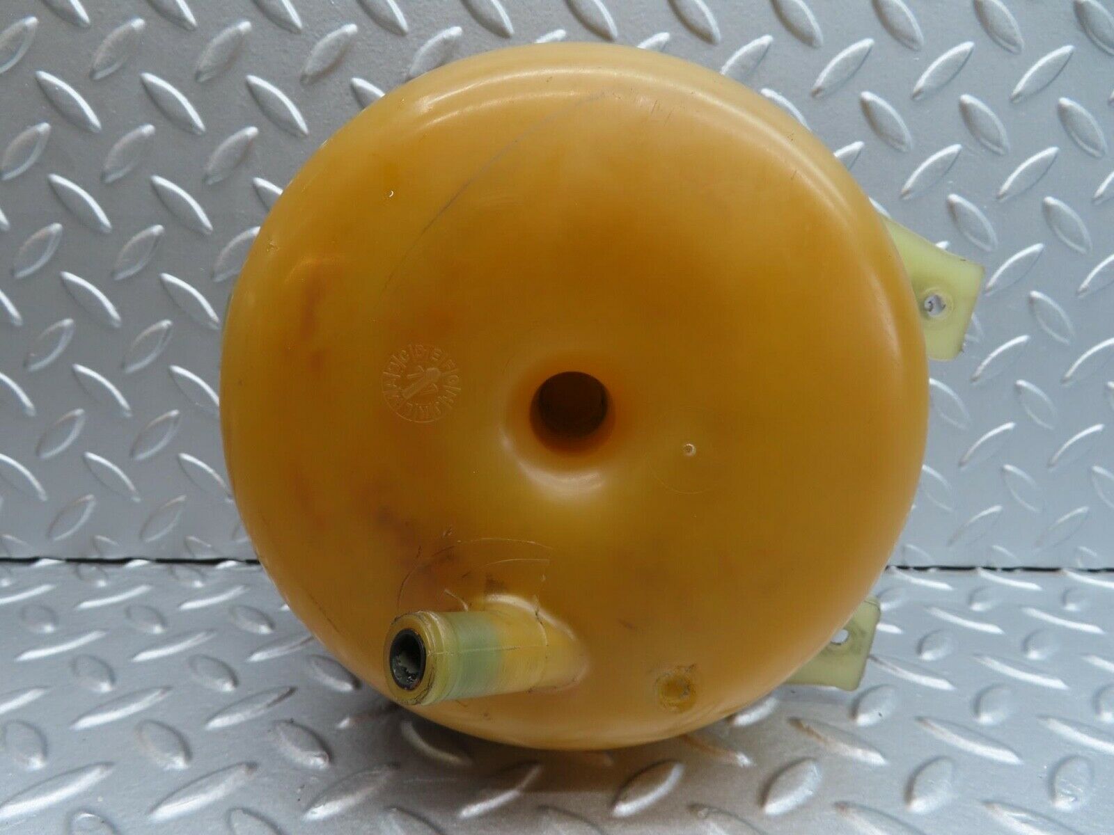 13931 Mercedes-Benz C107 280SLC Coolant Tank Reservoir Behr 1075000149