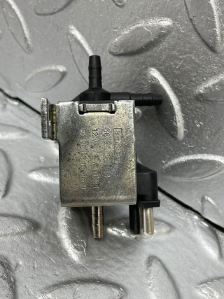 W124 Cabriolet vacuum control valve used OEM