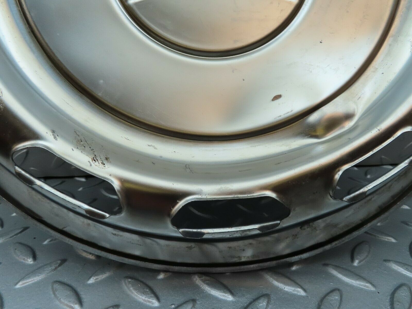 3631 Mercedes-Benz W116 300SD Wheel Trim Hub Cap 14