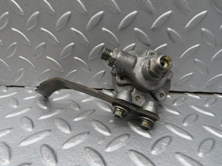 12812 Mercedes-Benz W111 220SE Oil Pressure Damper